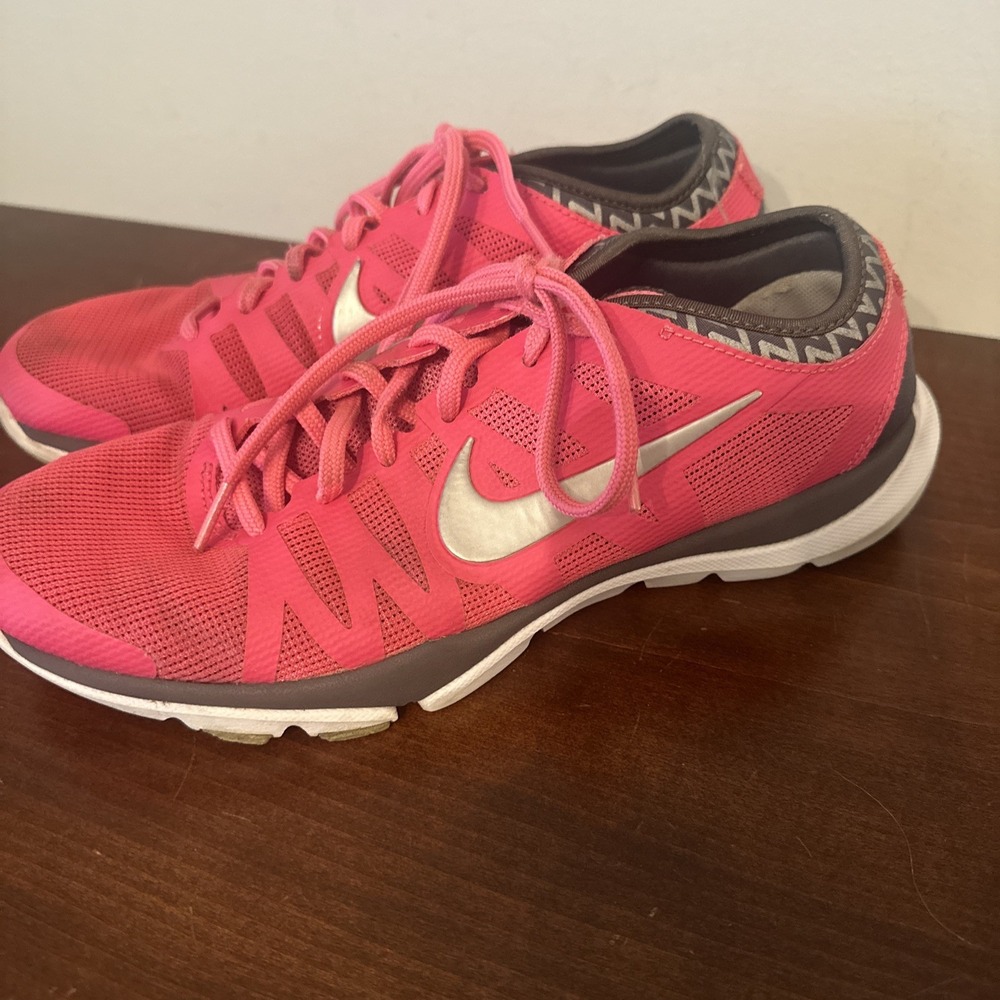 Nike Air Presto Womens Athletic Sporty Shoes Sneakers Pink‎ Size 9.5